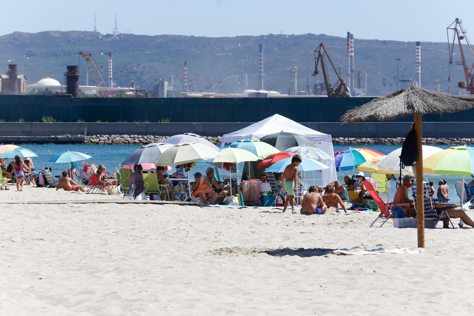 Las fotos del último domingo de playa de agosto en el Campo de Gibraltar