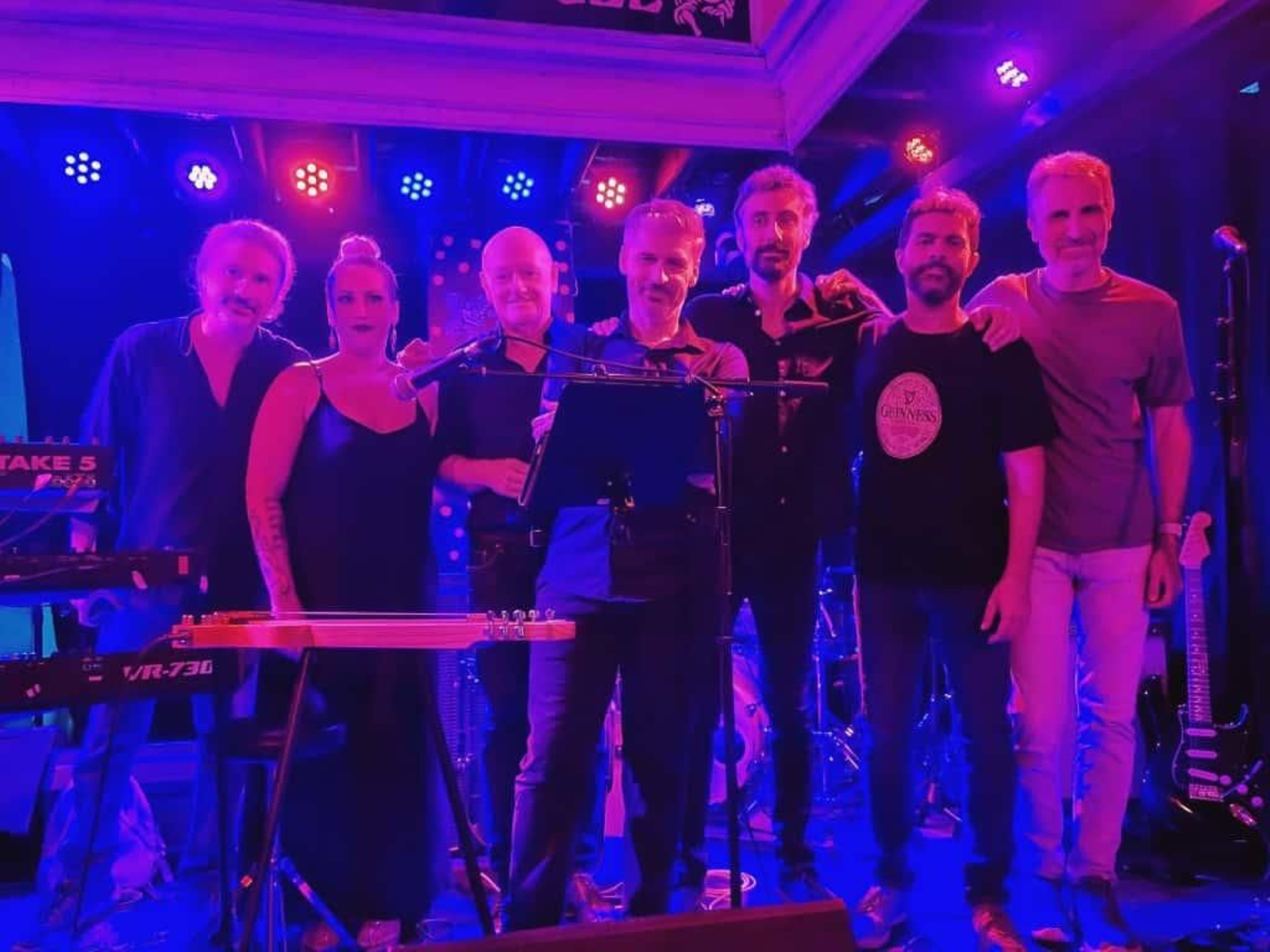 Los miembros de Being Floyd, tras el concierto de este sábado en La Guarida del Ángel.