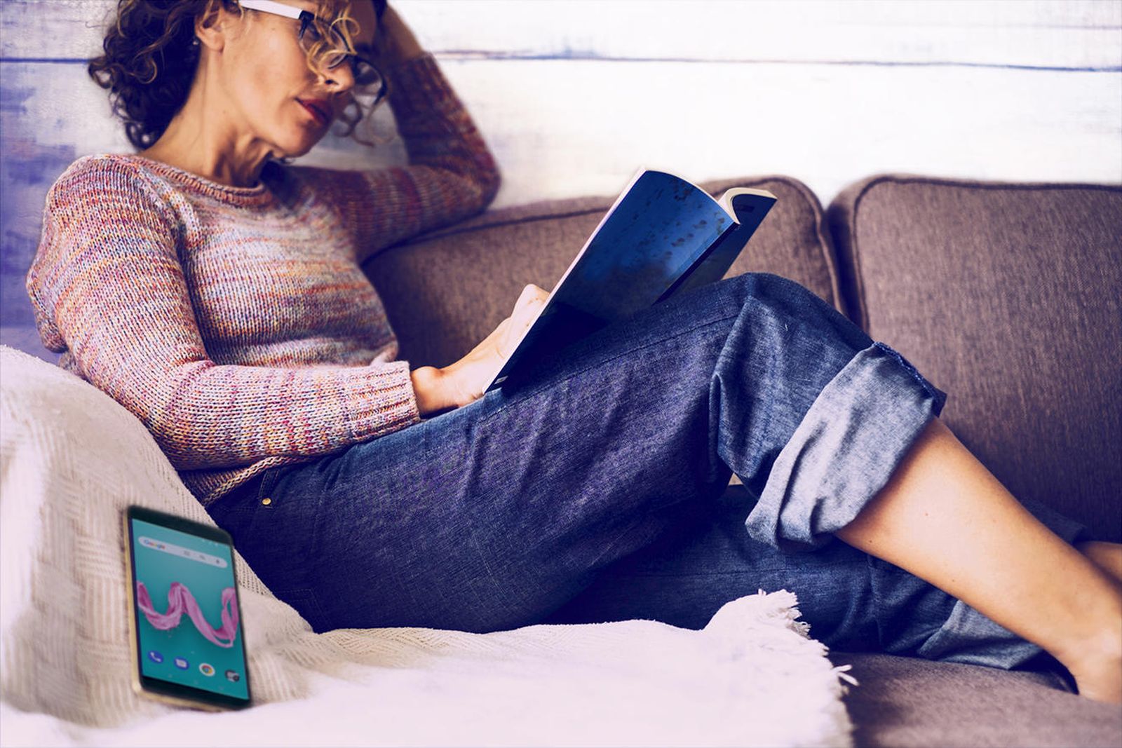 Los andaluces de entre 45 y 50 años, a pesar de tener contacto constante con sus ‘smartphones’, son los menos dependientes.