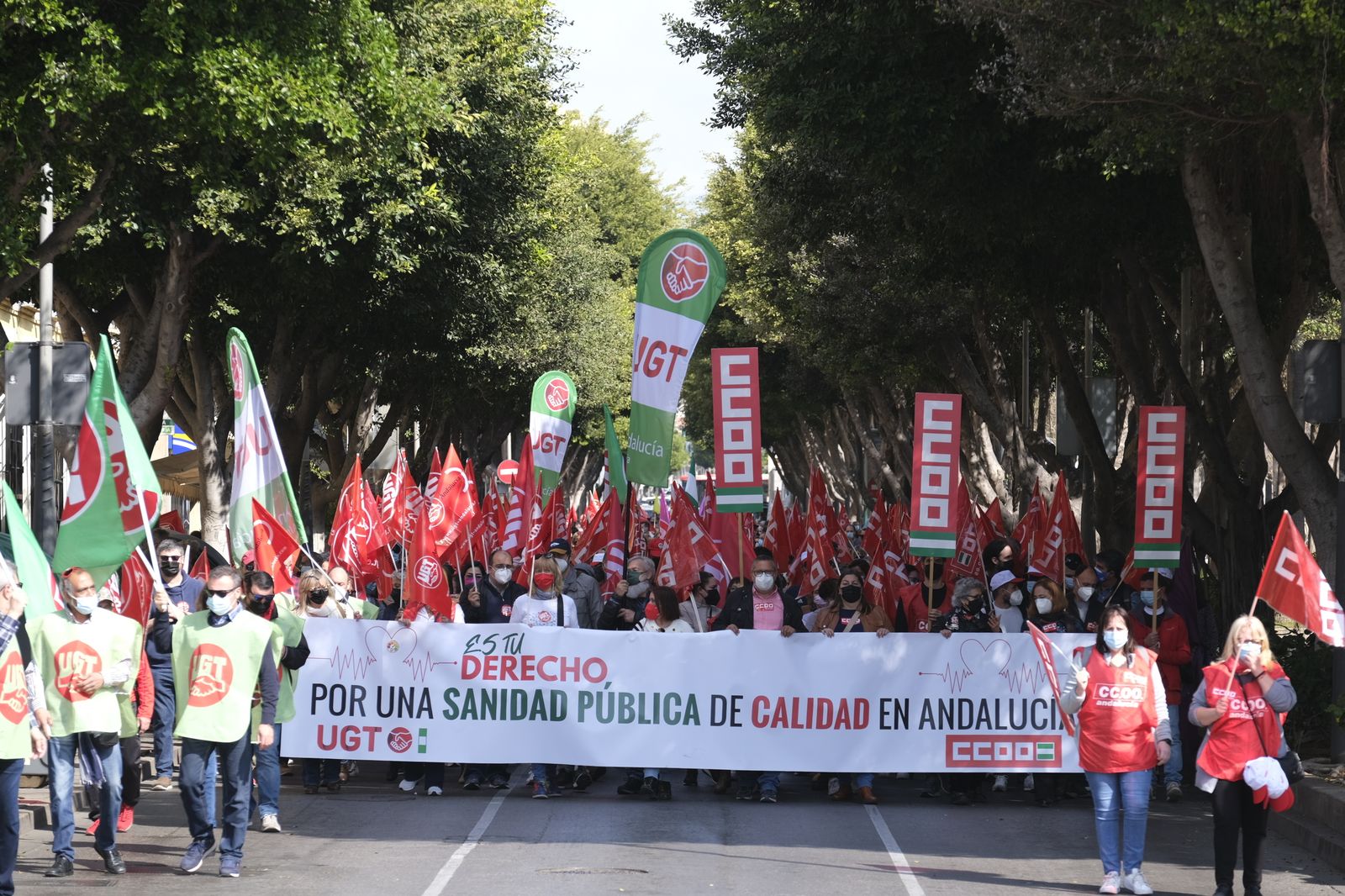 Imágenes de la manifestación a favor de la sanidad pública en Almería