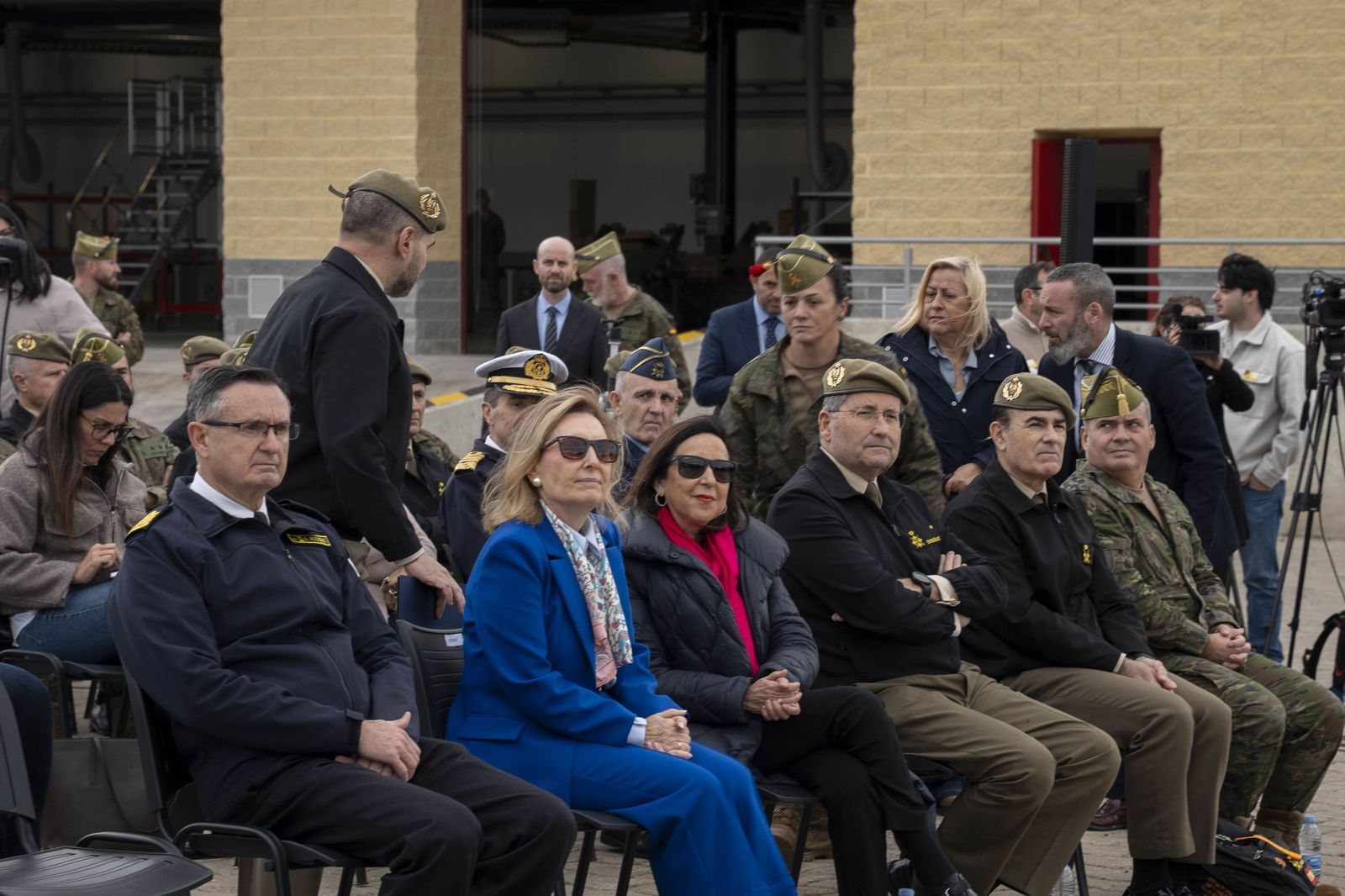 Margarita Robles entrega en Viator los primeros vehículos 8x8 ‘Dragón’ al Ejército de Tierra