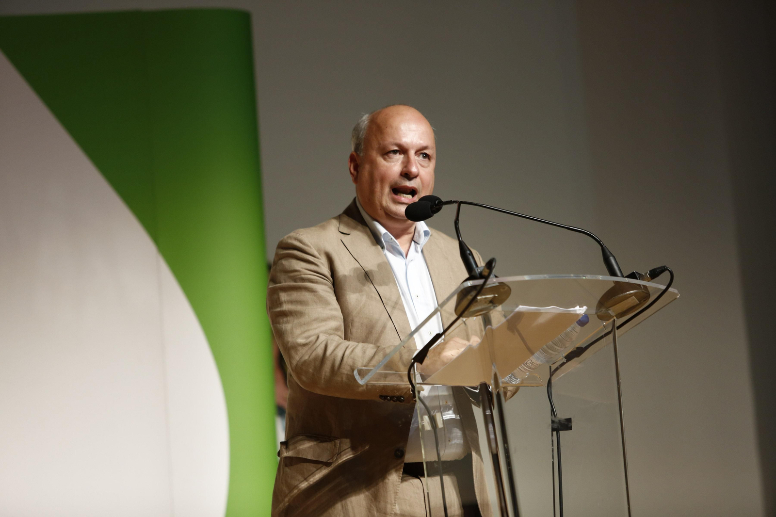 Manuel Martín Montero, este miércoles, durante el mitin de Abascal en Granada.