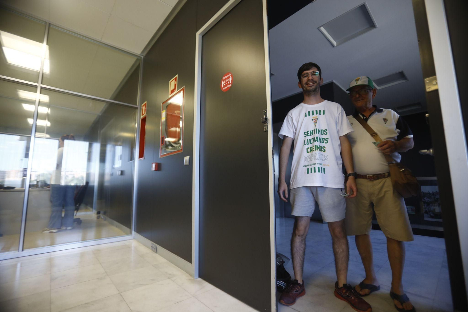 La gran expectación en el inicio de la campaña de abonos del Córdoba CF, en imágenes