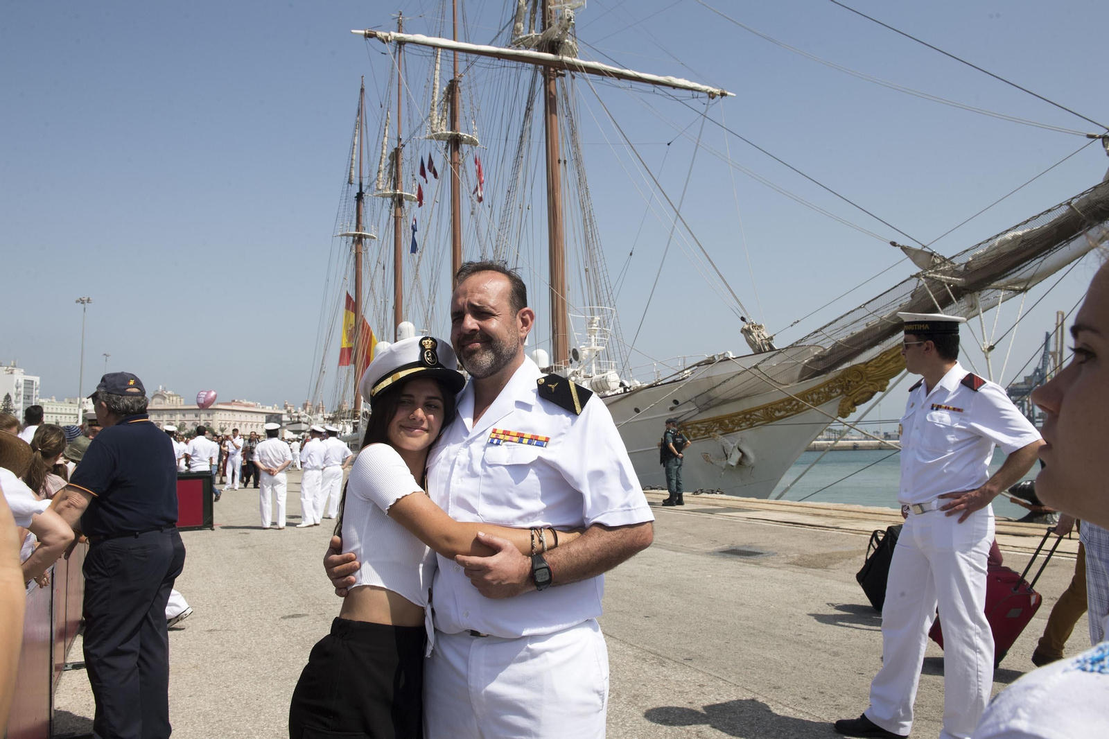 Imágenes de la llegada del 'Juan Sebastián de Elcano' a Cádiz.