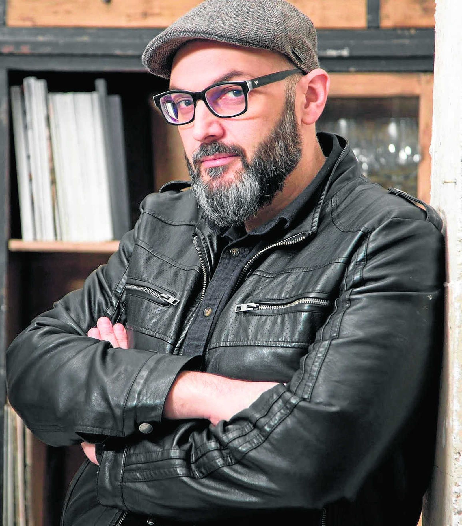 El escritor Miguel Ángel Hernández, en una fotografía promocional de 'El dolor de los demás'.