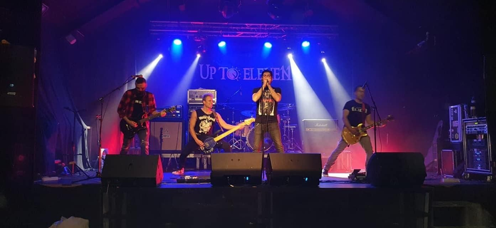 Los algecireños Up to Eleven actuando en La Gramola