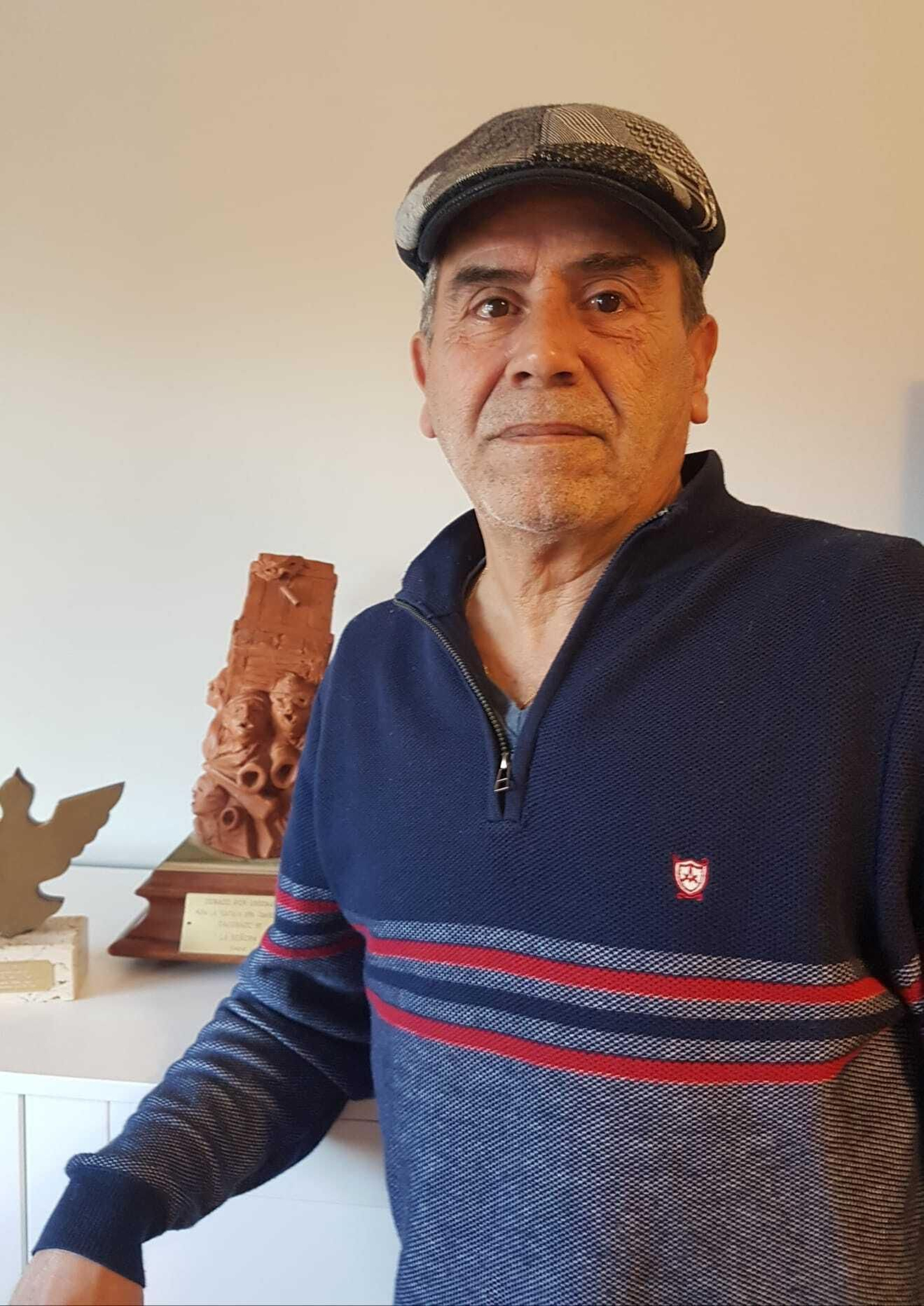 Paco Villegas en su domicilio de San Fernando.