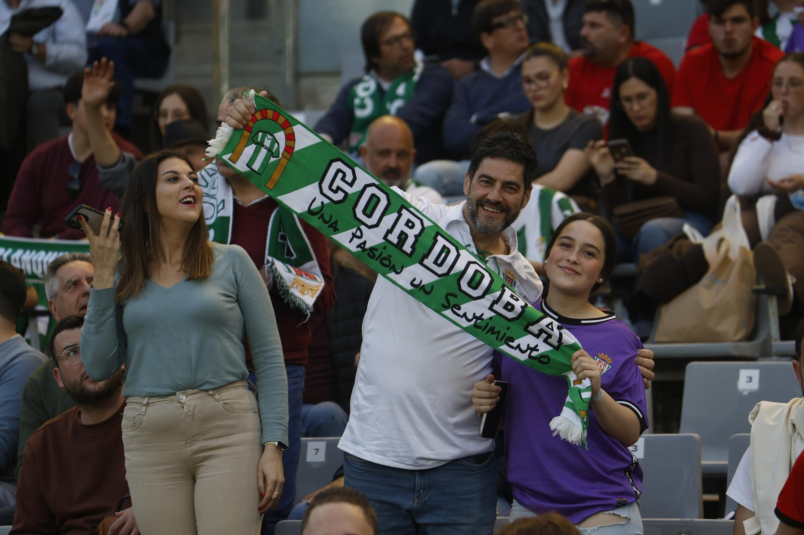 Las mejores fotos del gran ambiente en el Córdoba CF - Levante