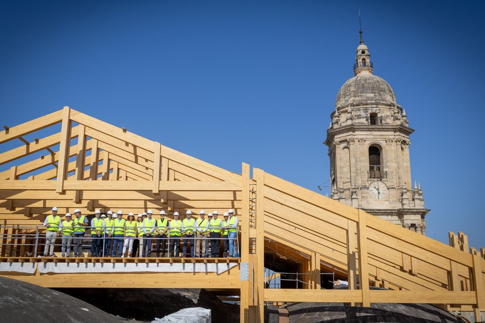 Así avanzan las obras del tejado de la Catedral de Málaga