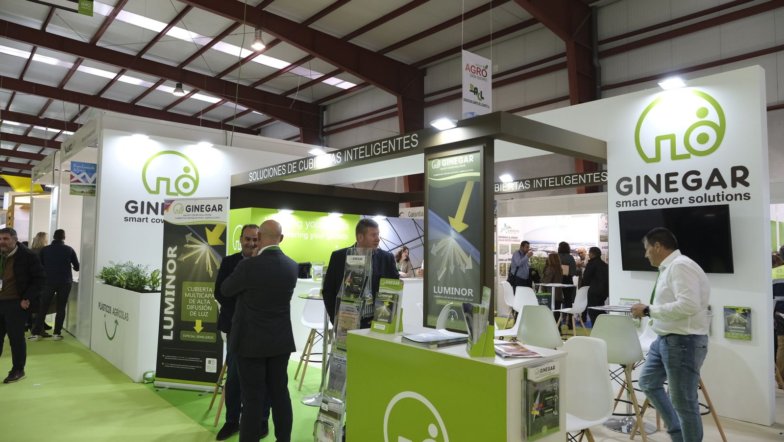 Imágenes del primer día de Expolevante Níjar.