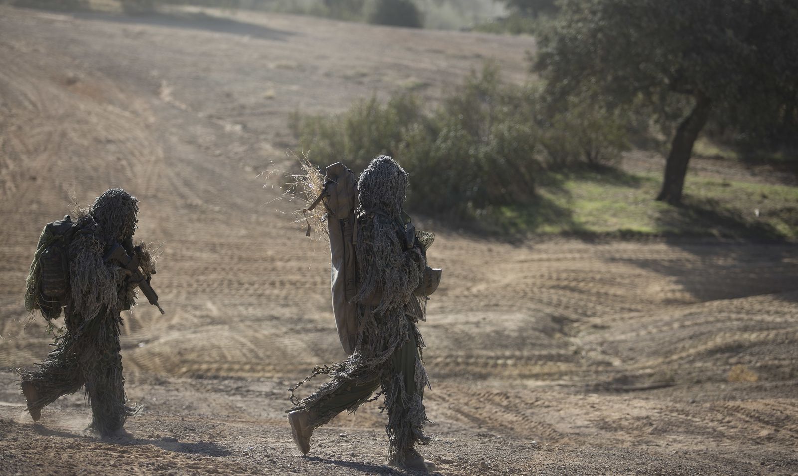 Maniobras del Ejército con destino a Letonia en Cerro Muriano