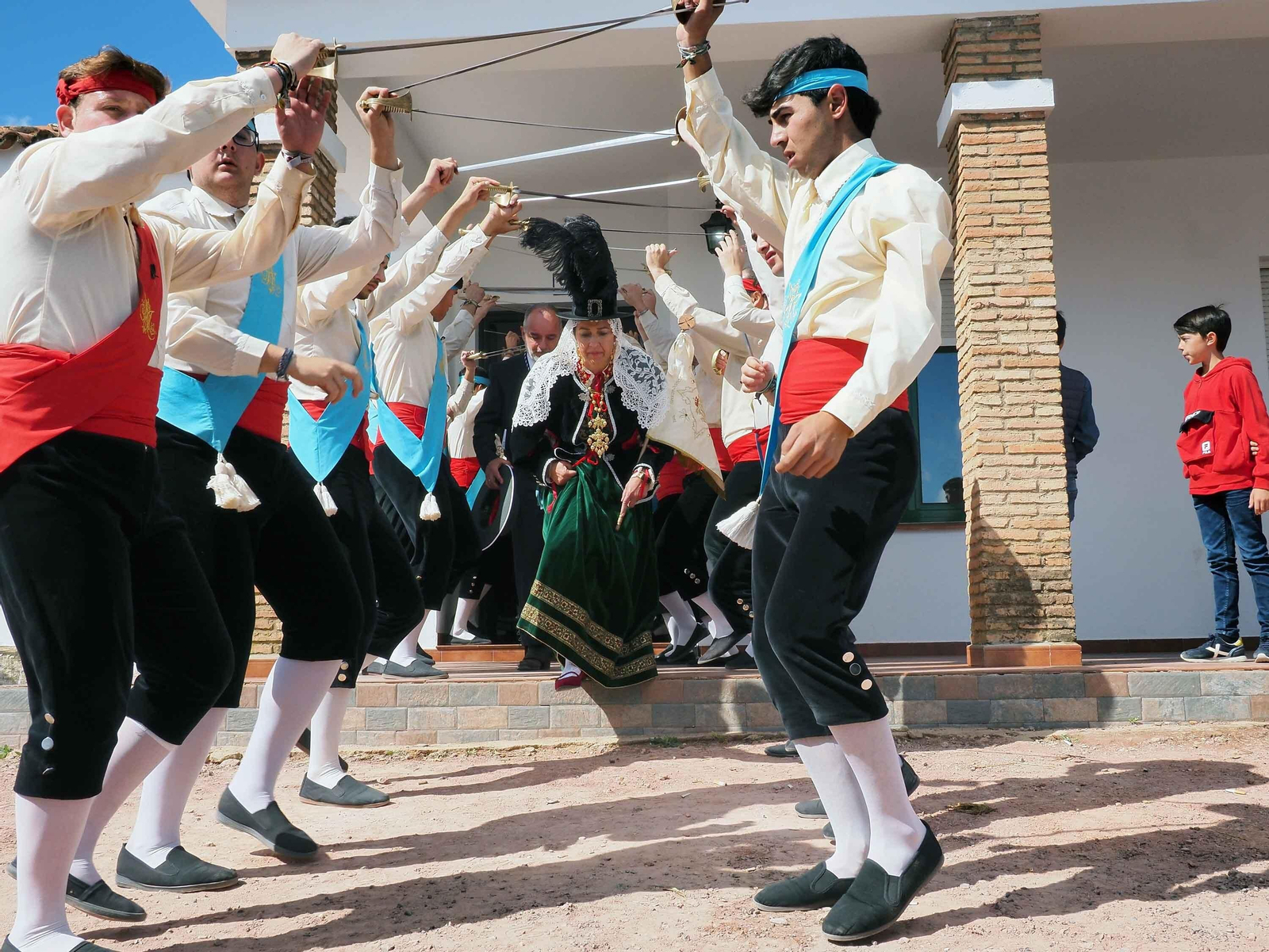 No te pierdas las espectaculares fotografías de la Romería de la Peña, en Puebla de Guzmán