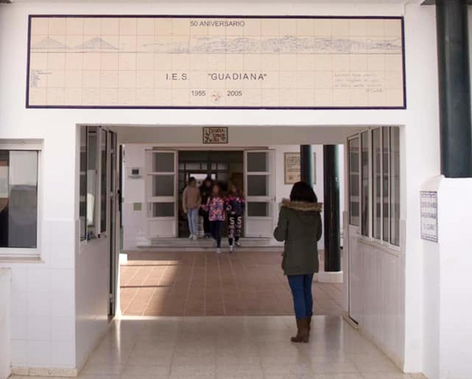 Uno de los accesos al IES Guadiana de Ayamonte