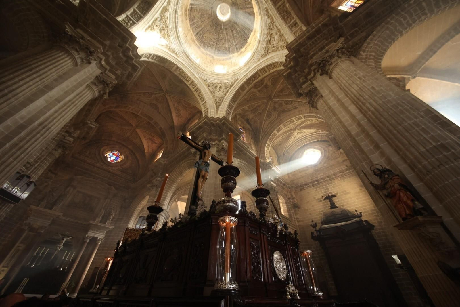 Lunes Santo en Jerez: imágenes de la hermandad de la Viga