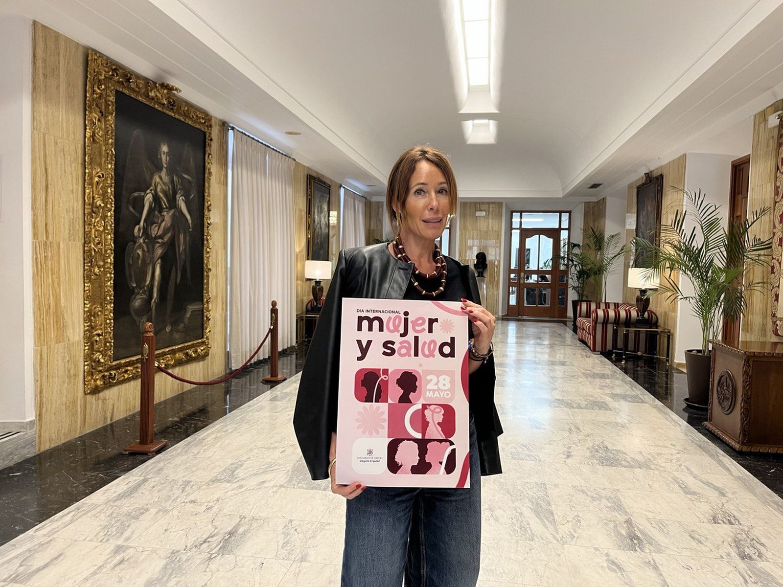 Marian Aguilar presenta el programa de actividades.