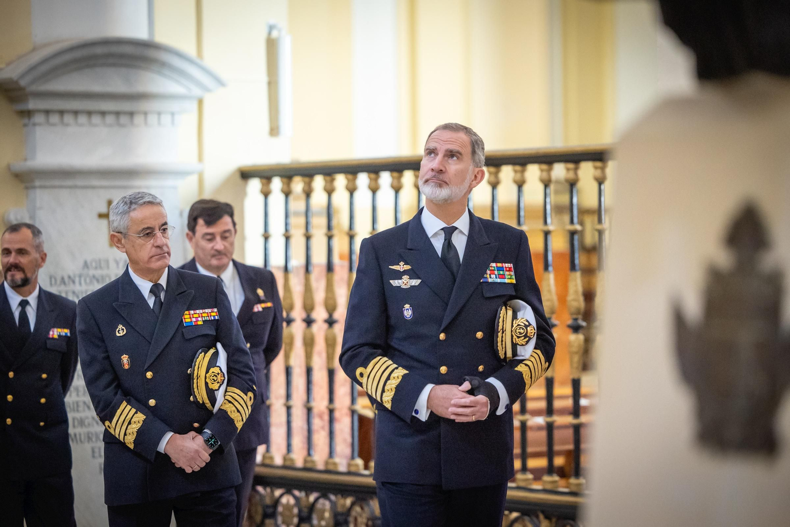 Las imágenes de la visita del Rey Felipe VI a la Escuela de Suboficiales de la Armada en San Fernando