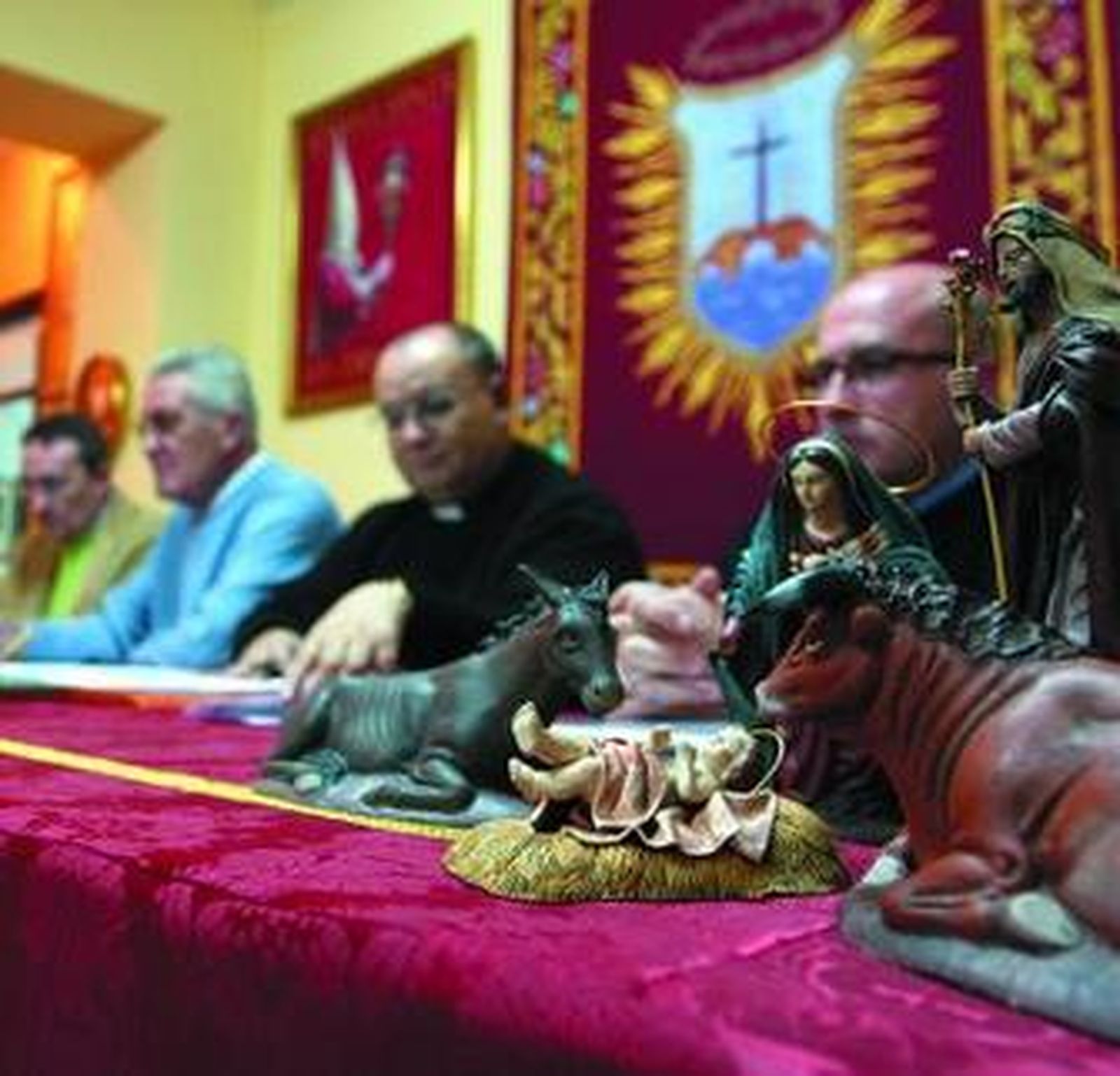 Instante del primer pleno del curso en el Consejo de Hermandades.