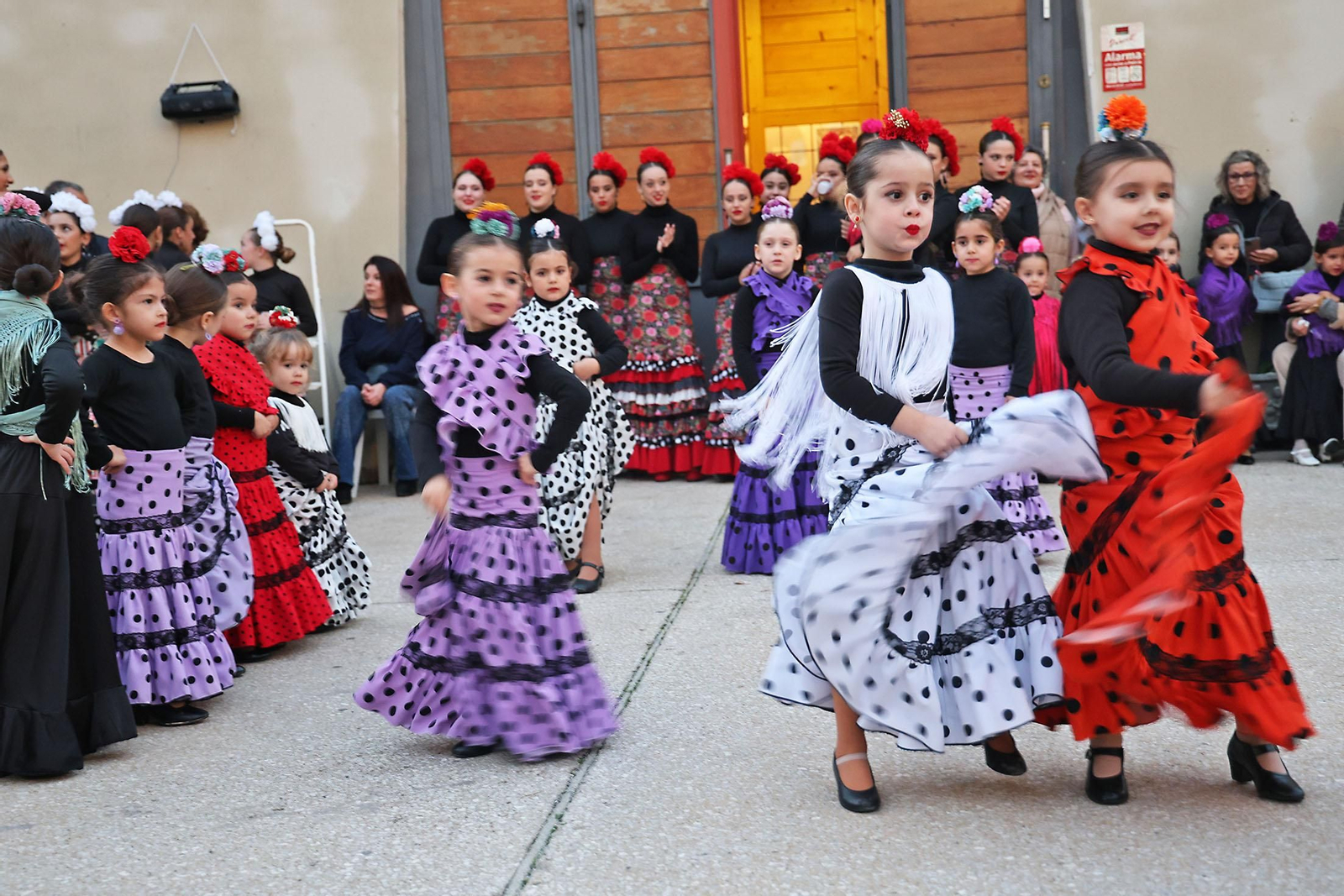 Imágenes del ambiente en la Zambomba Sor Eusebia