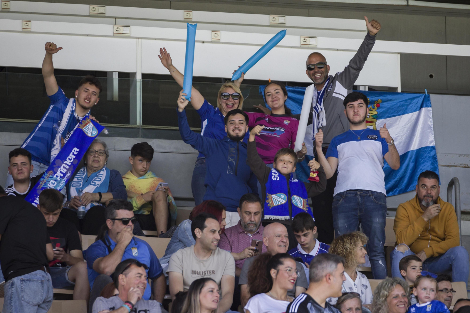 Pedro Pacheco viendo el Xerez CD - Atlético Espeleño en Chapín