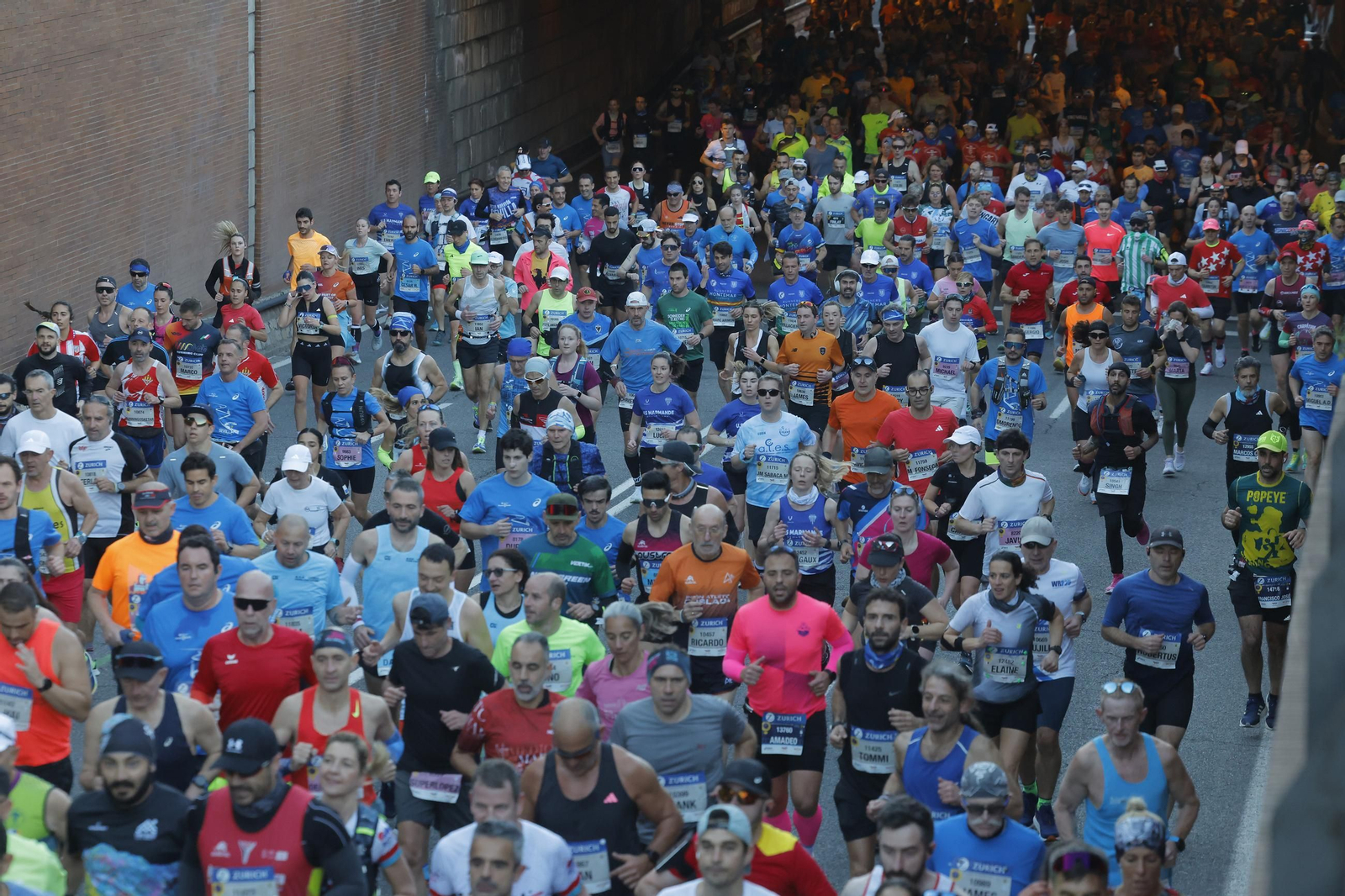 Búscate en el Zurich Maratón de Sevilla 2025