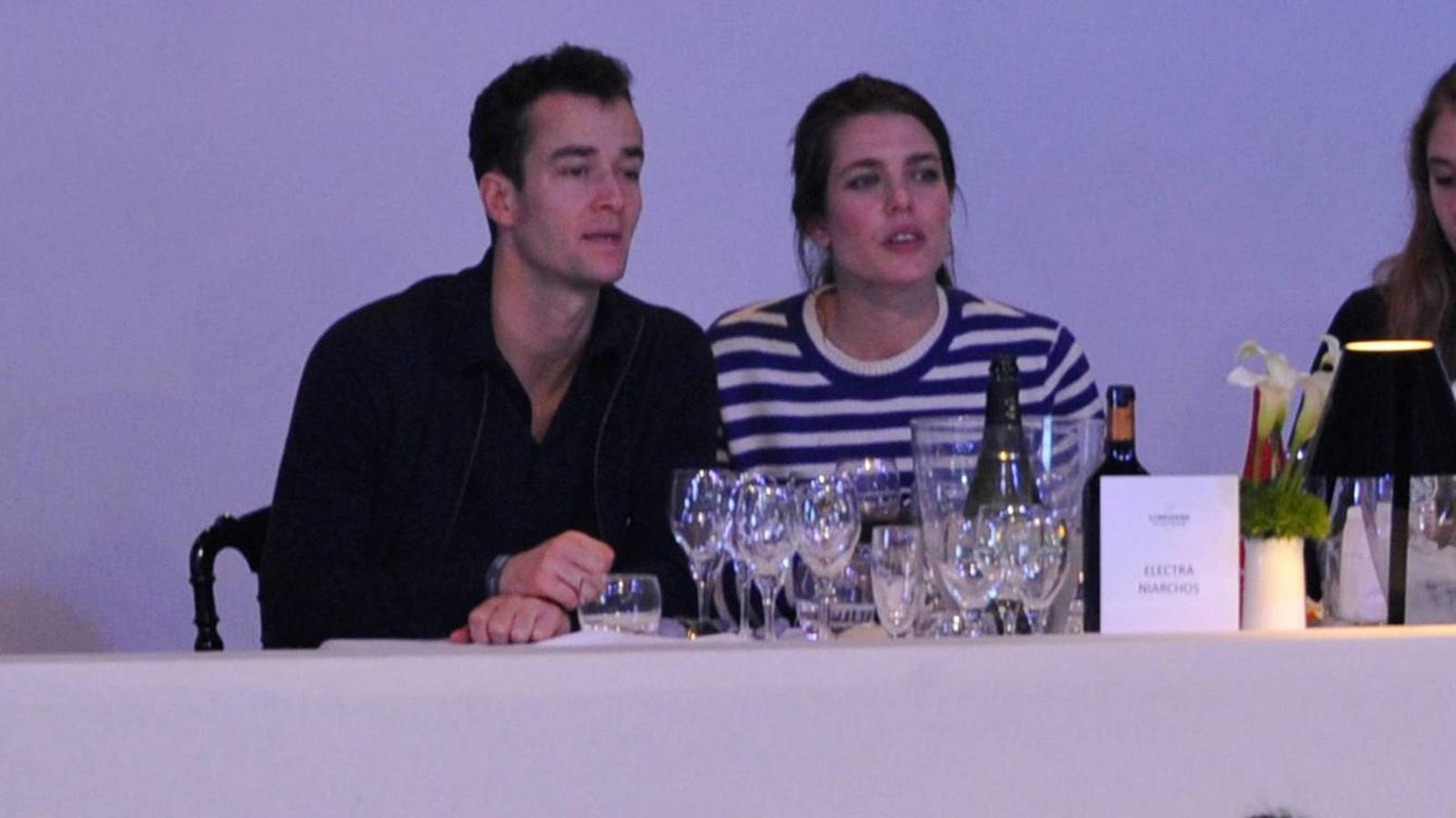 Carlota de Mónaco con su joven acompañante