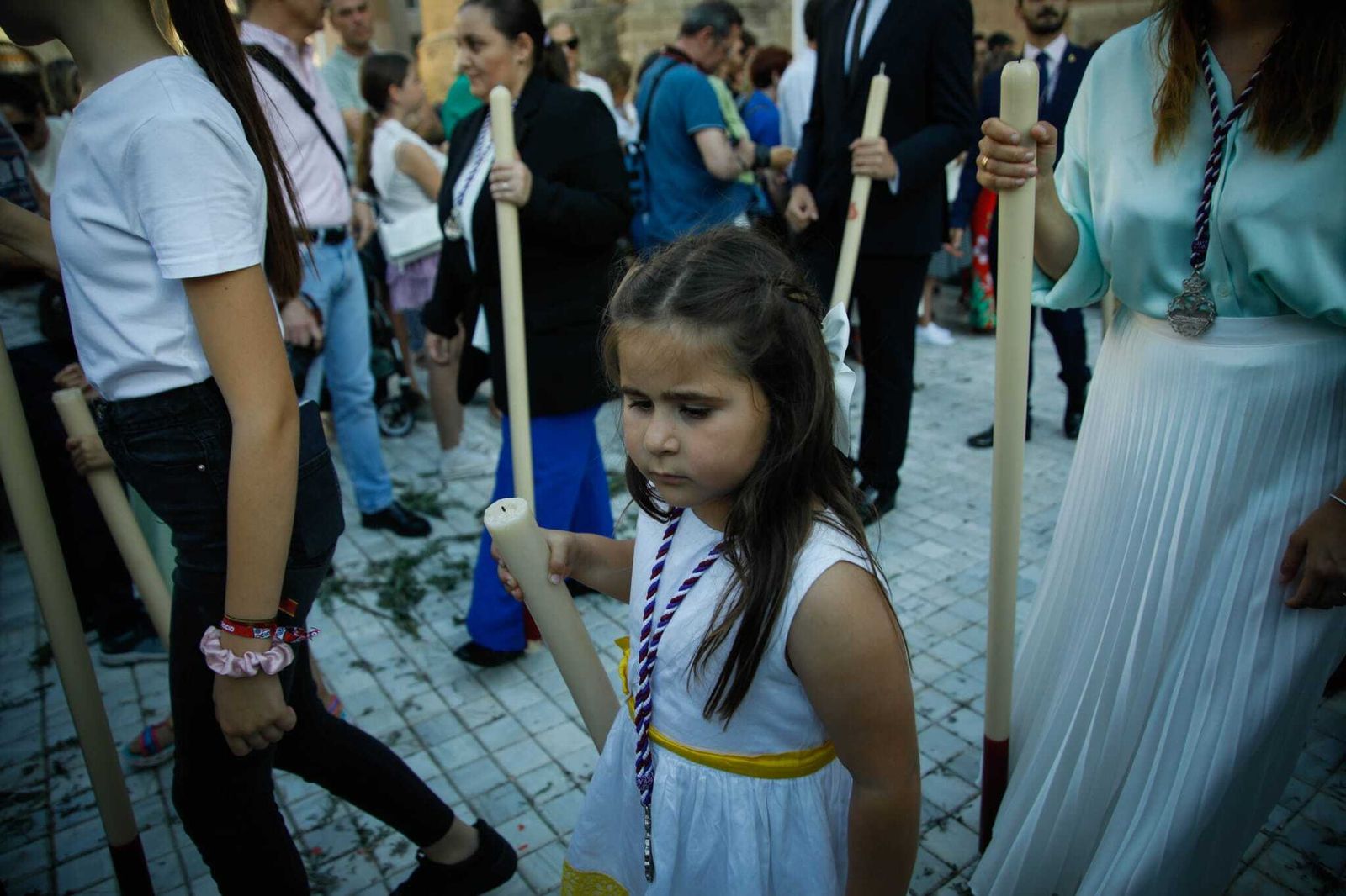 Imágenes de la procesión del Corpus Christi en Almería: así han sido la misa y la posterior marcha por la capital