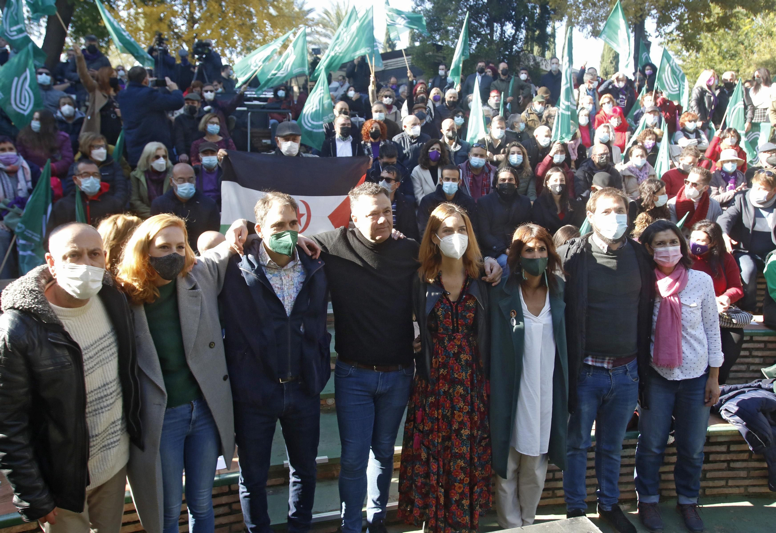 Dirigentes de Unidas Podemos en el Real Jardín Botánico de Córdoba.