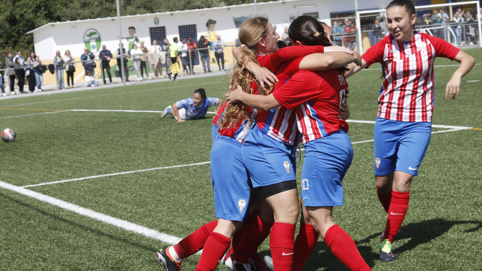 Las fotos del título de campeonas de Segunda Andaluza femenina del Algeciras CF