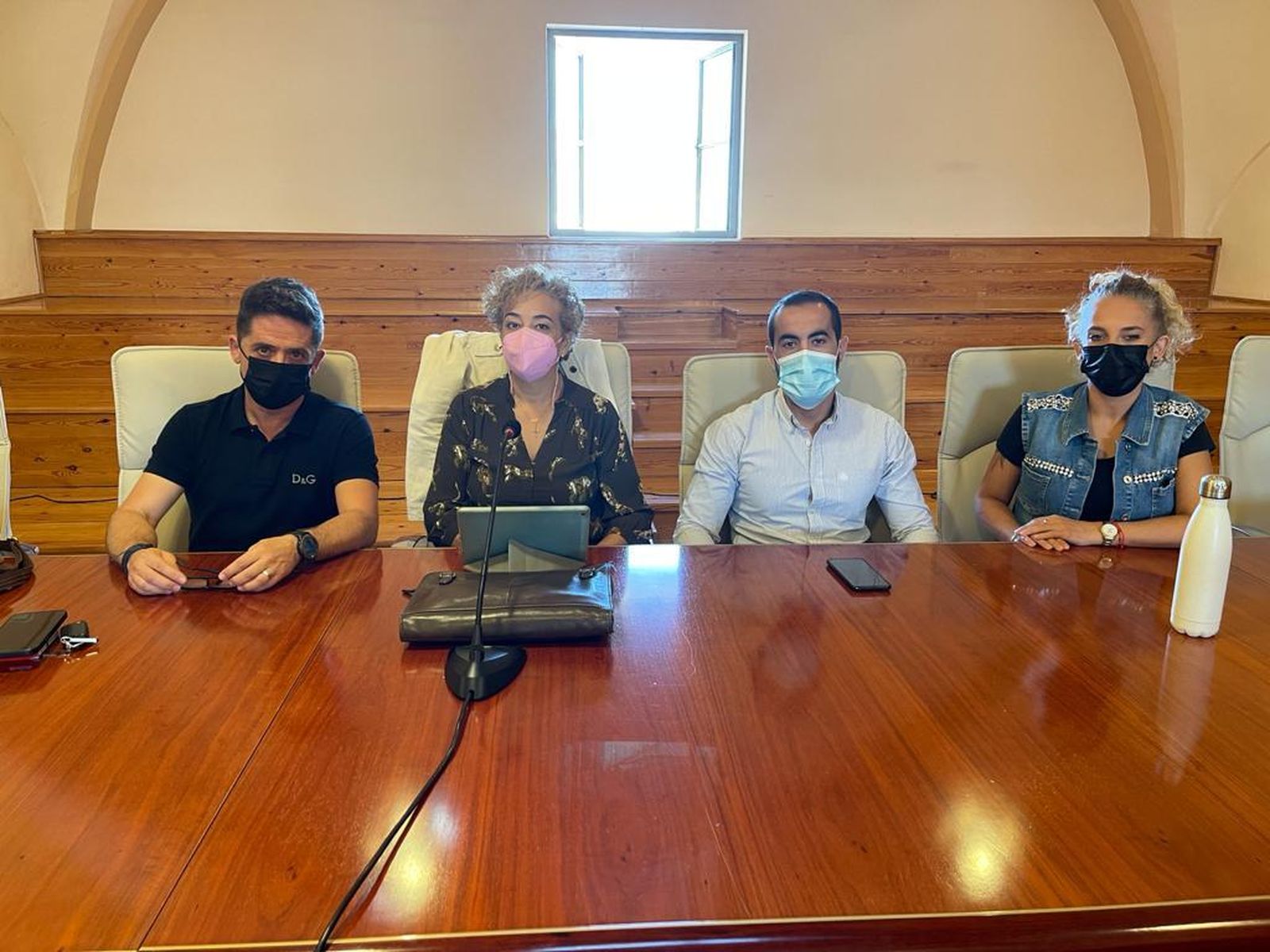 Imagen de los populares durante el pleno de Íllora.