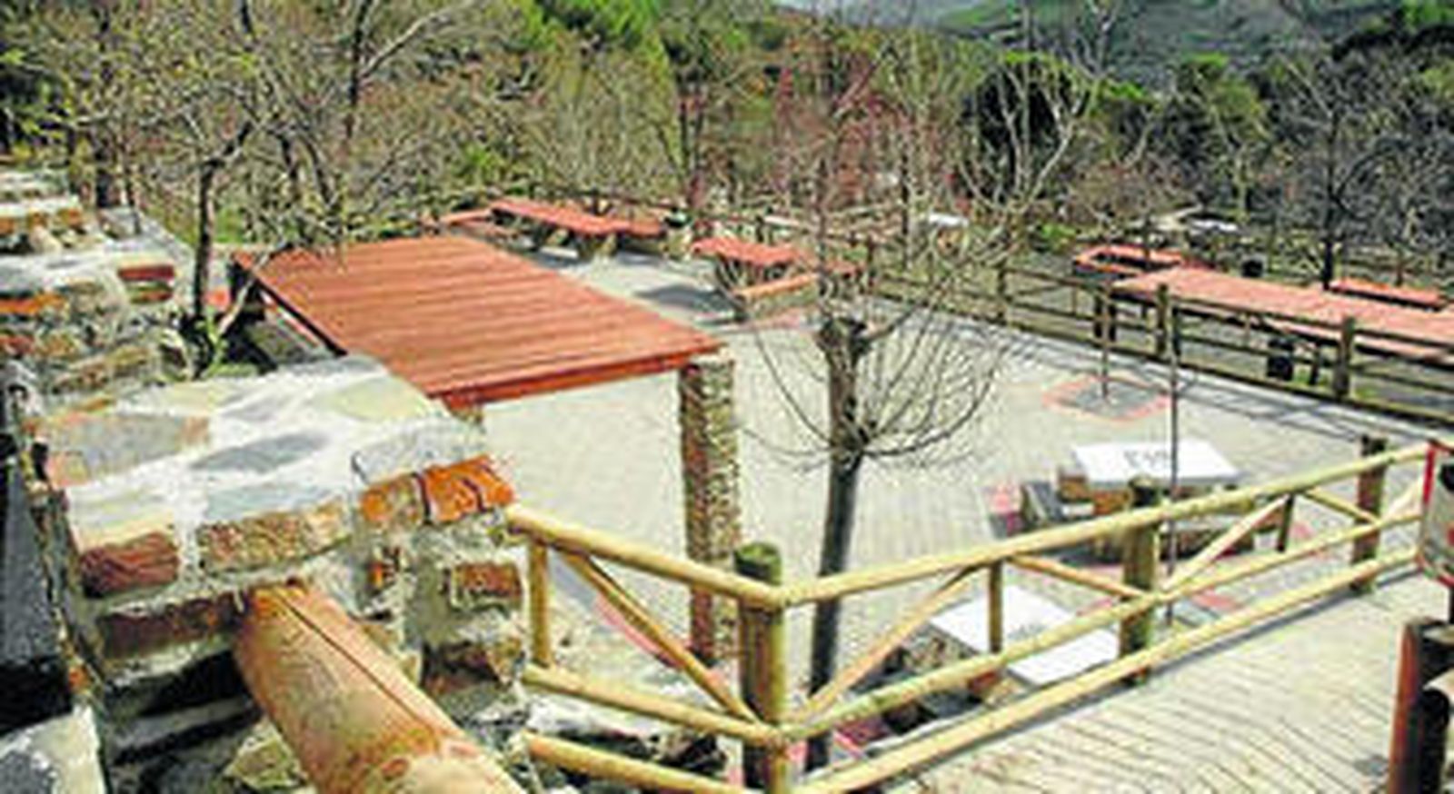 Área recreativa de Las Rozas en Abrucena.