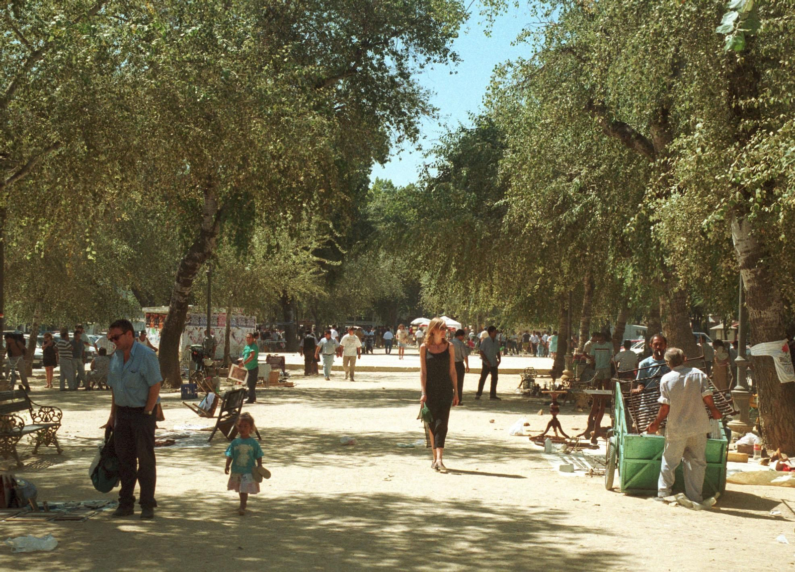 Domingo en la Alameda antes de la última reforma.