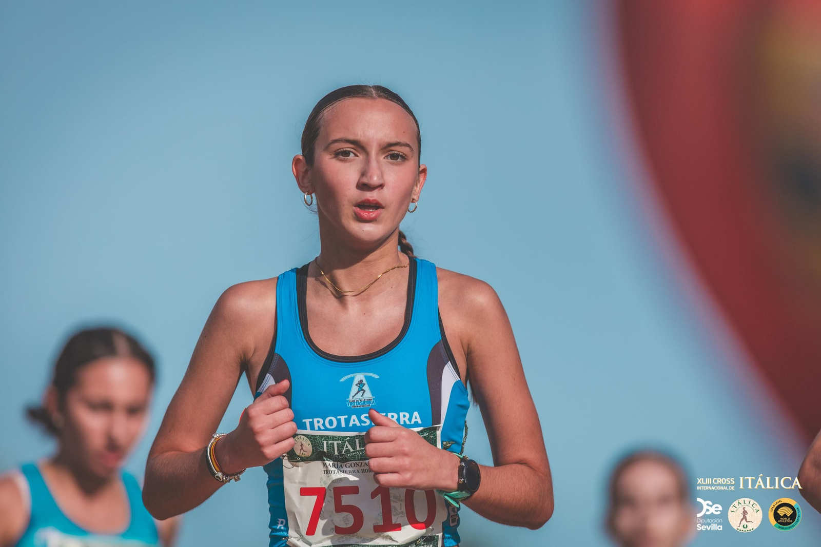 Búscate en las fotos del Cross de Itálica 2025 | 6