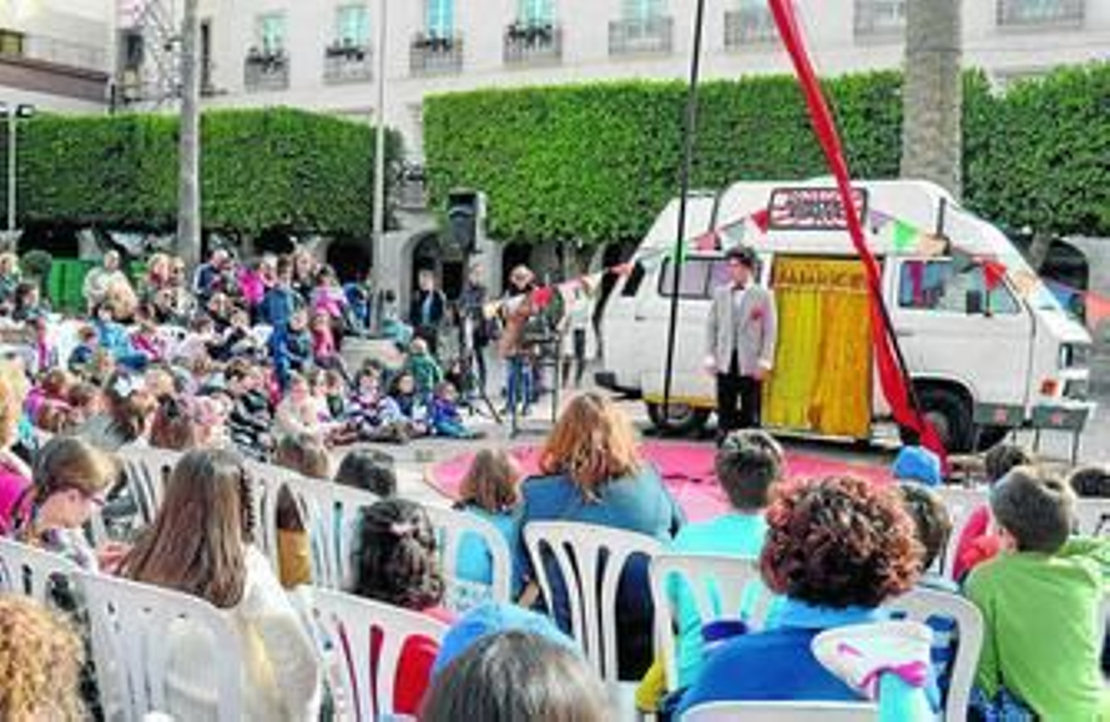 'The Great Circus Show' ayer por la mañana en la Plaza Vieja de la capital.