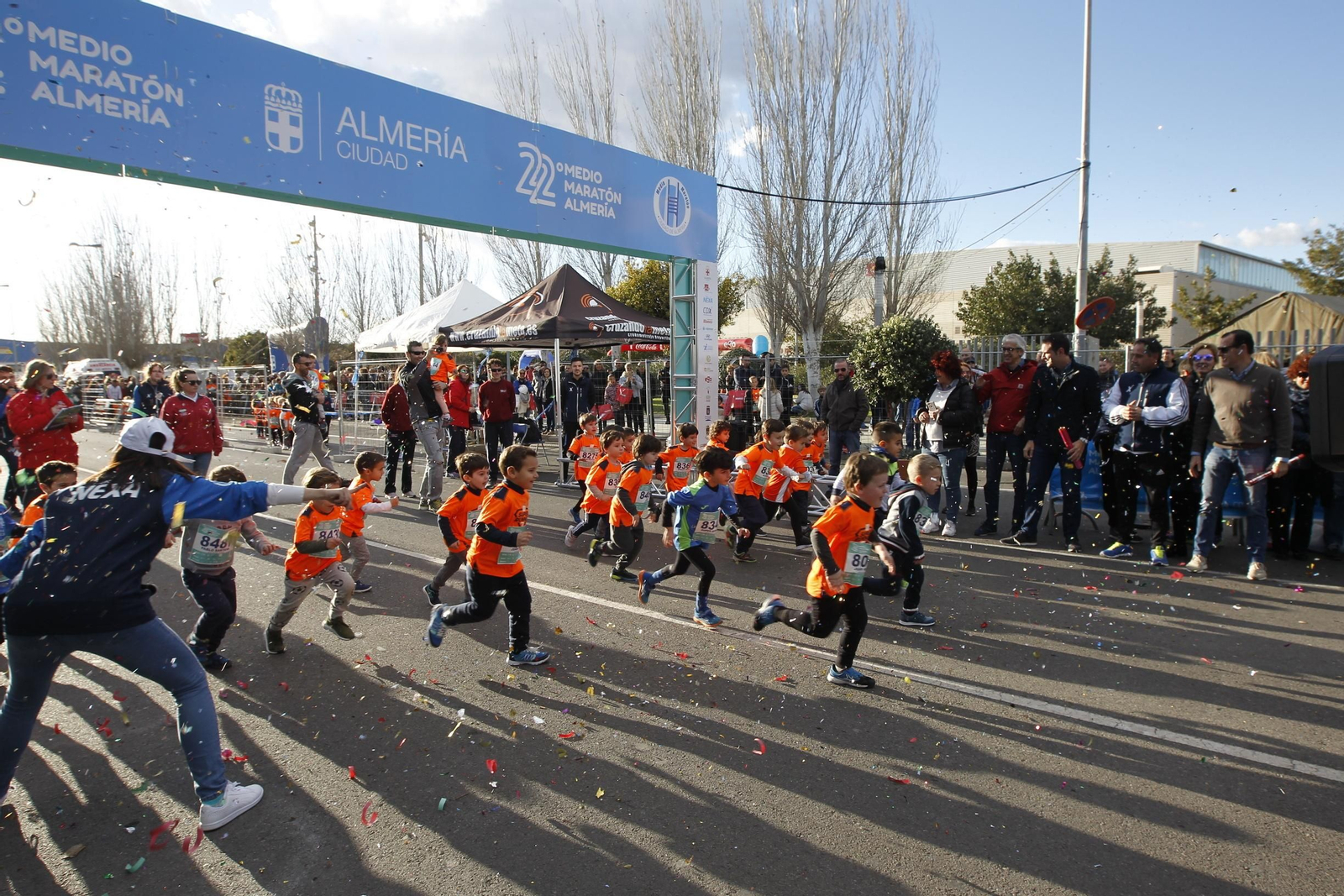 Fotogalería de la Feria del Corredor y las carreras infantiles.