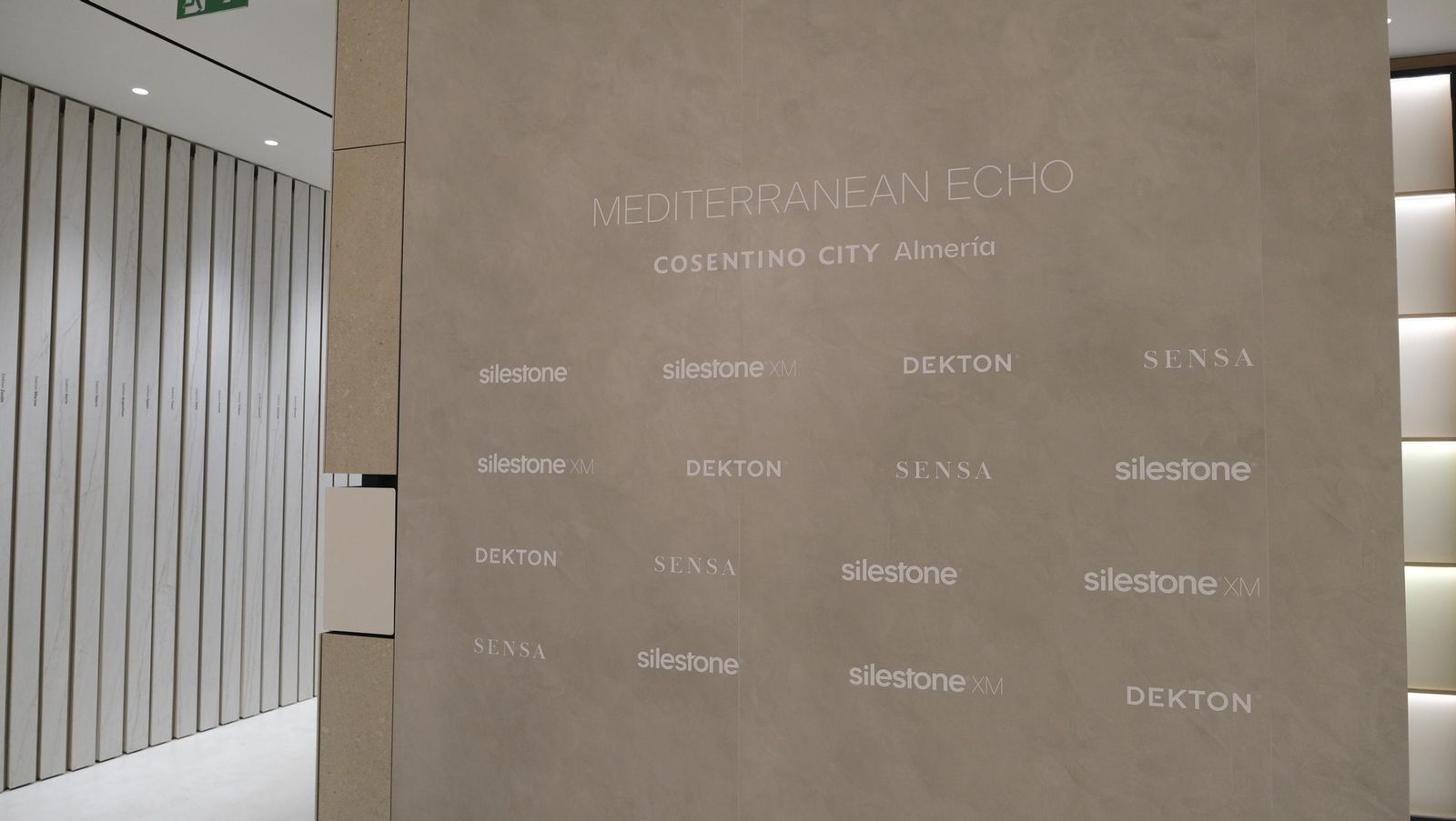 Cosentino City llega al Paseo de Almería , en imágenes