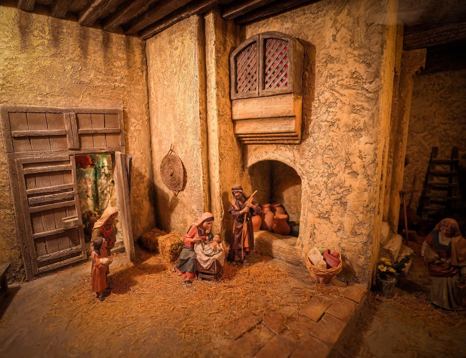 Imágenes de la exposición '50 Navidades montando el Belén' en Jerez