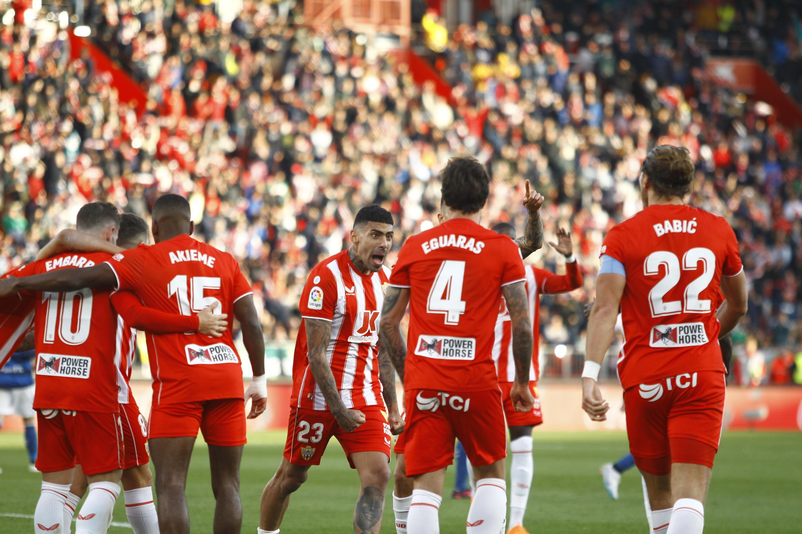 Imágenes del partido de fútbol U.D. Almería-Real Betis Balompié