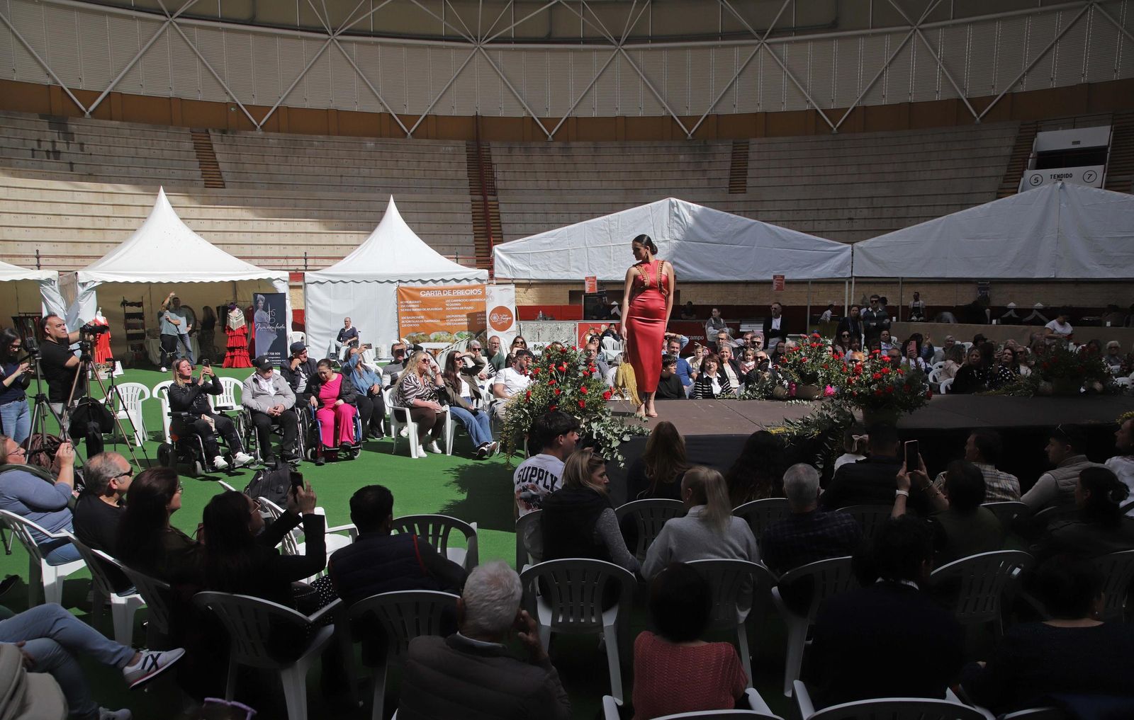 Fotos de la pasarela 'Pa enferiarte' de Los Barrios