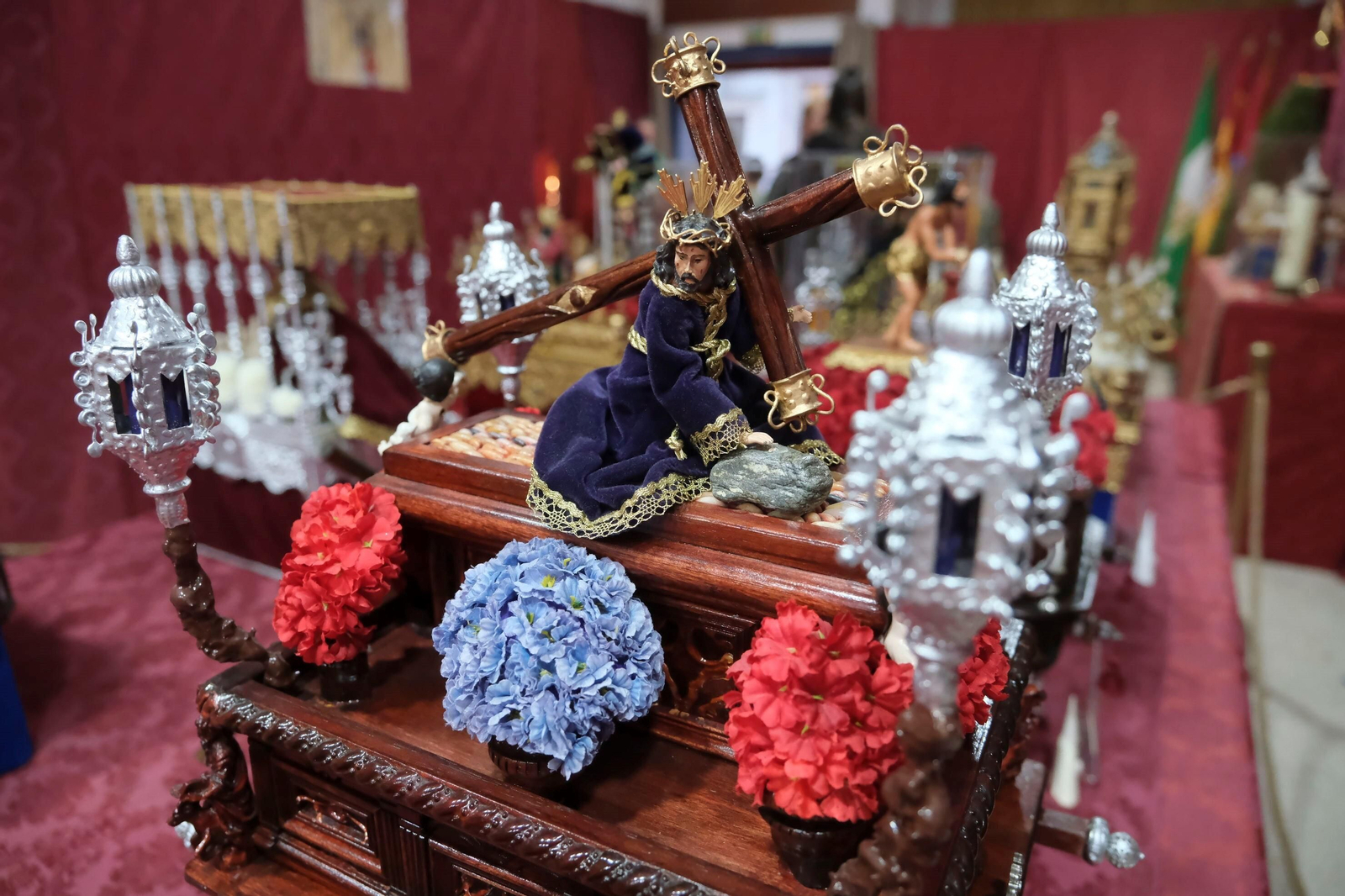 La Semana Santa en miniatura de la barriada de Levante en Córdoba, en imágenes