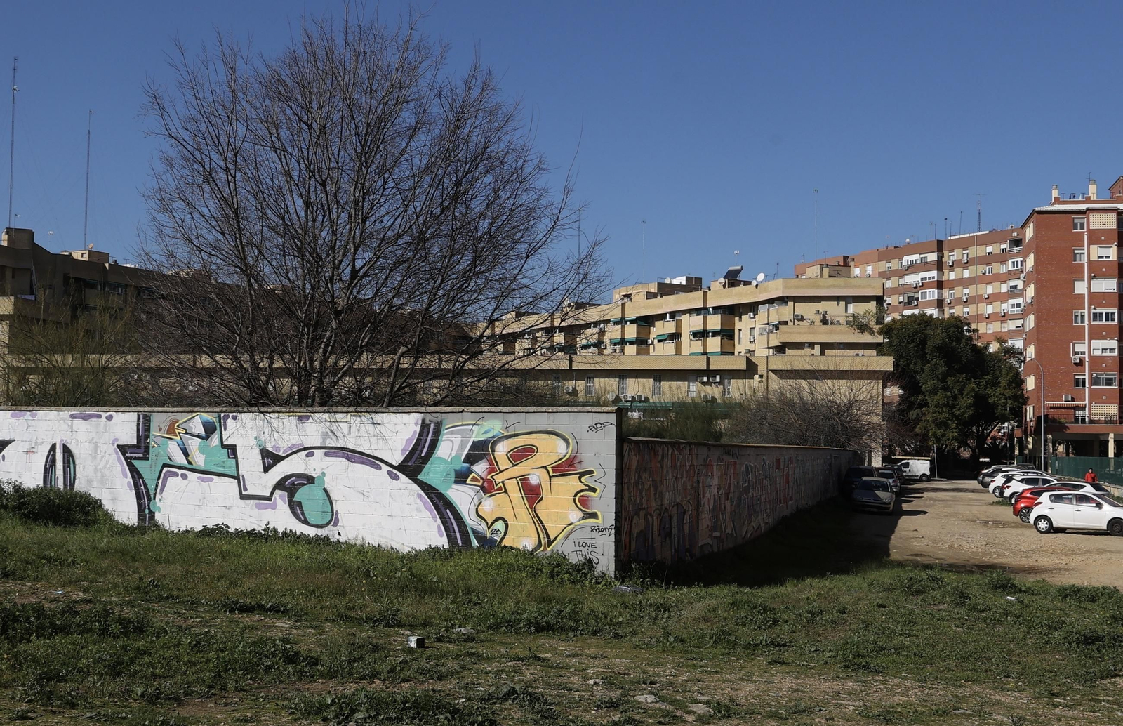 Solar en la Ronda Tamarguillo y calle Alhambra