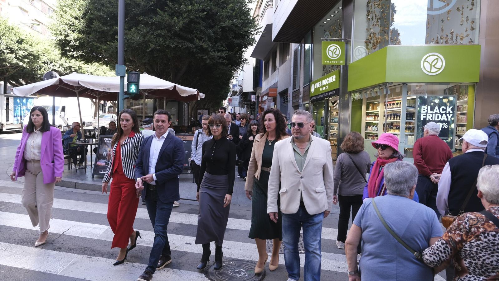 Verónica Sánchez, una estrella de FICAL en el Paseo de la Fama de Almería, en imágenes