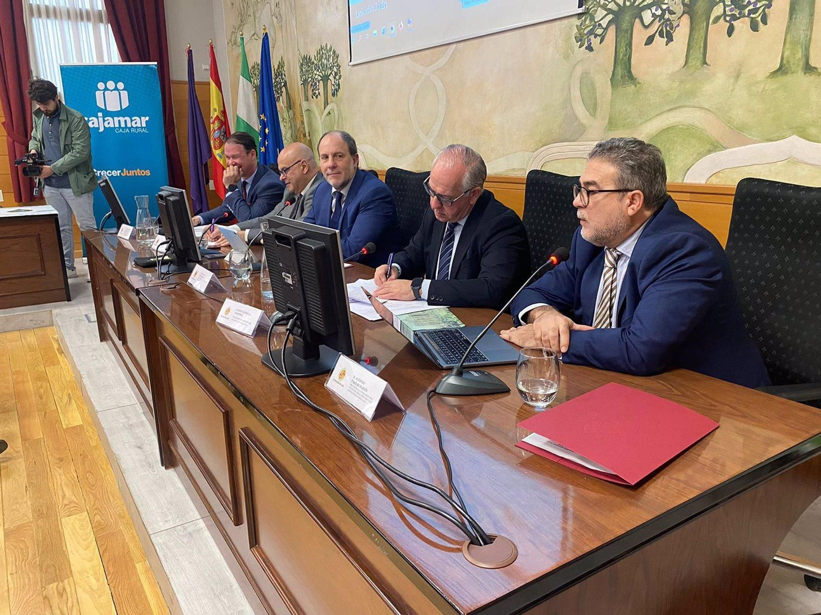Inauguración de la jornada. Inauguración de la jornada.