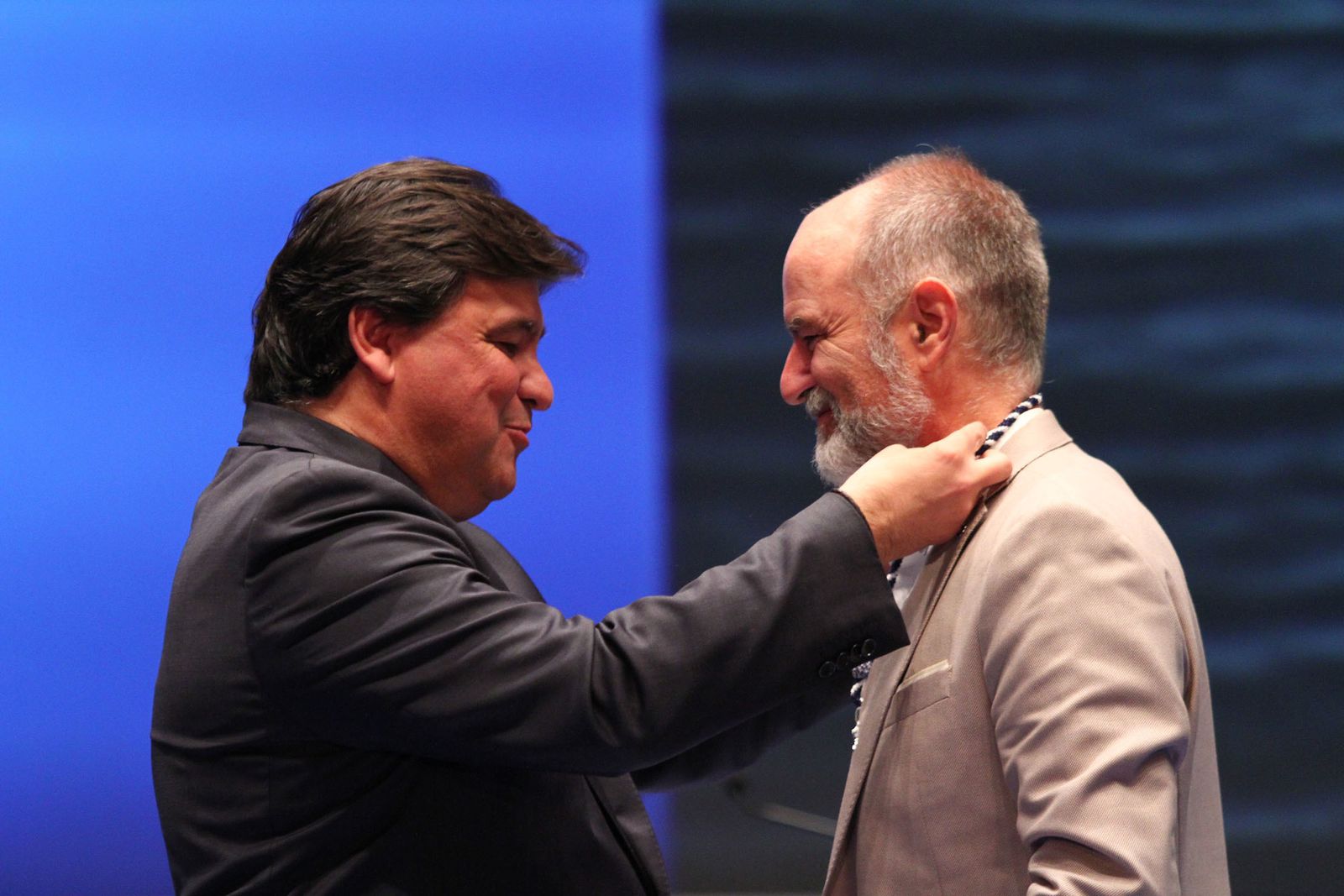 Imágenes de la entrega de las medallas de Huelva