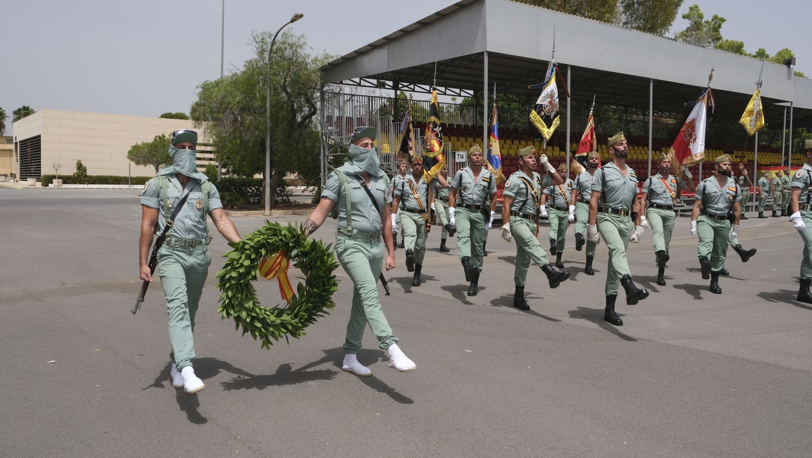 Visita de la Ministra de Defensa Margarita Robles a La Legión Española, en Viator