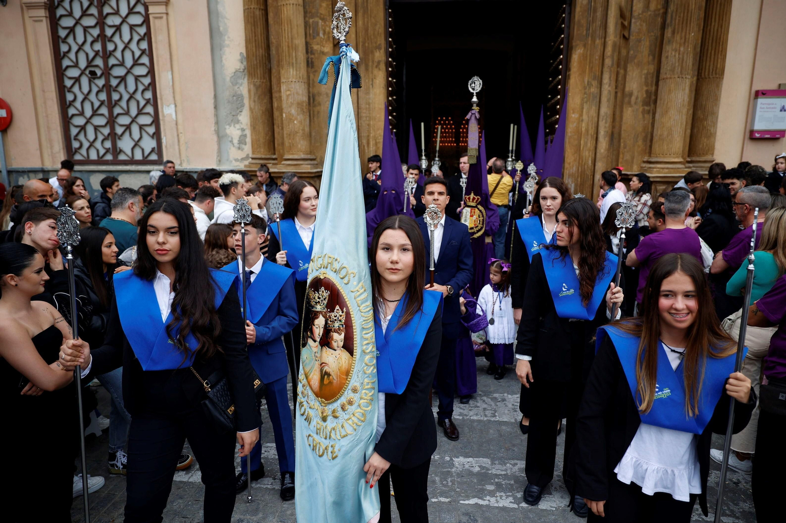 Las imágenes de la cofradía de Columna en la Semana Santa  de Cádiz 2023