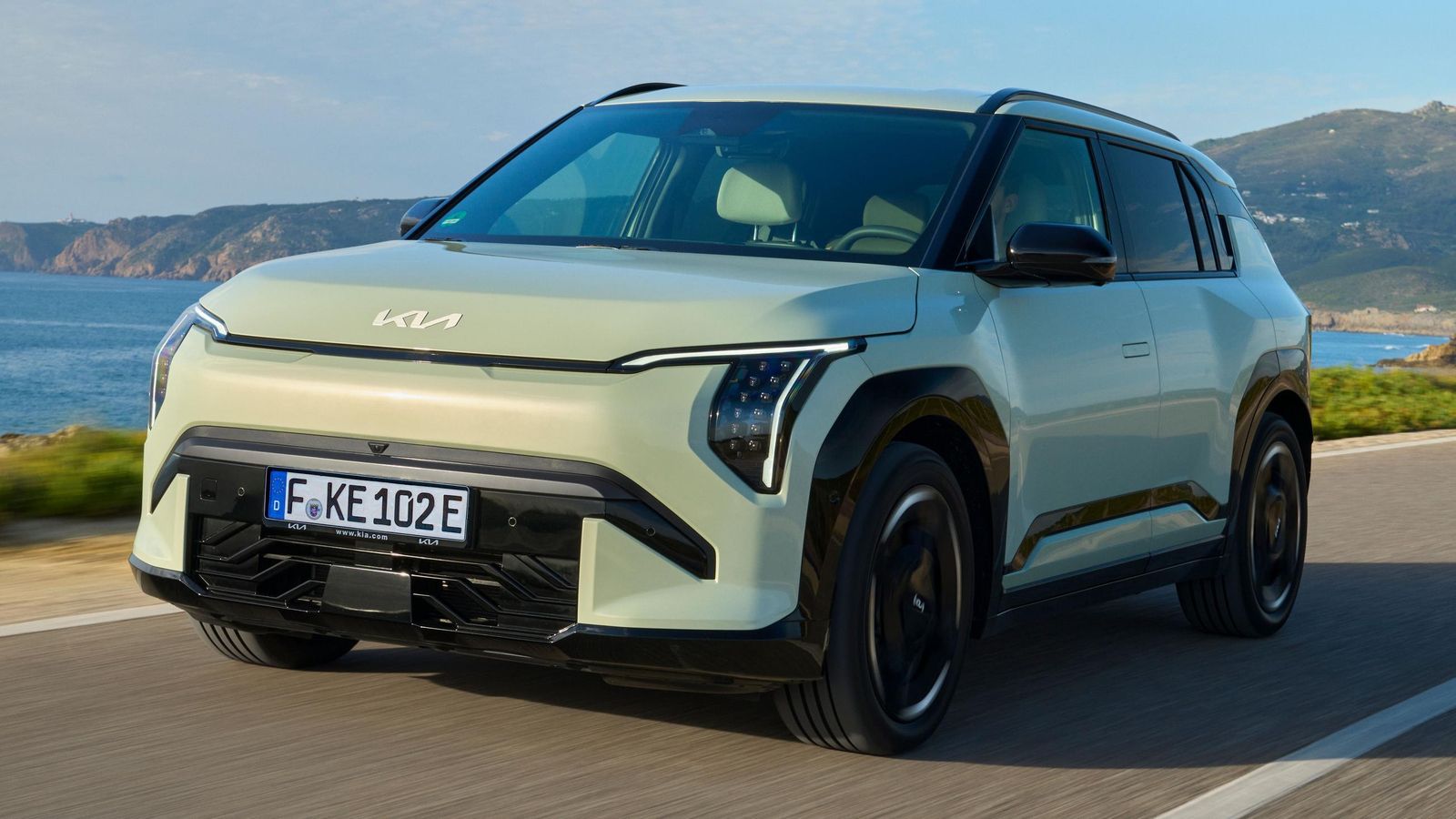 La combinación de una batería de gran capacidad y un consumo moderado han resultado claves para conseguir, junto a otros aspectos como el confort o el comportamiento dinámico, un magnífico rodador.