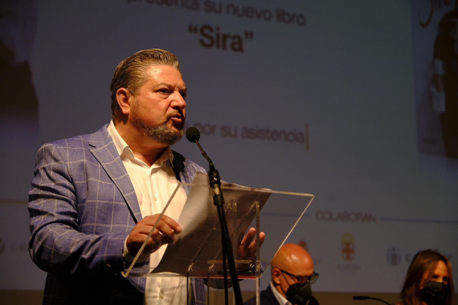 Fotogalería del Diario de los Libros, con María Dueñas. Almería