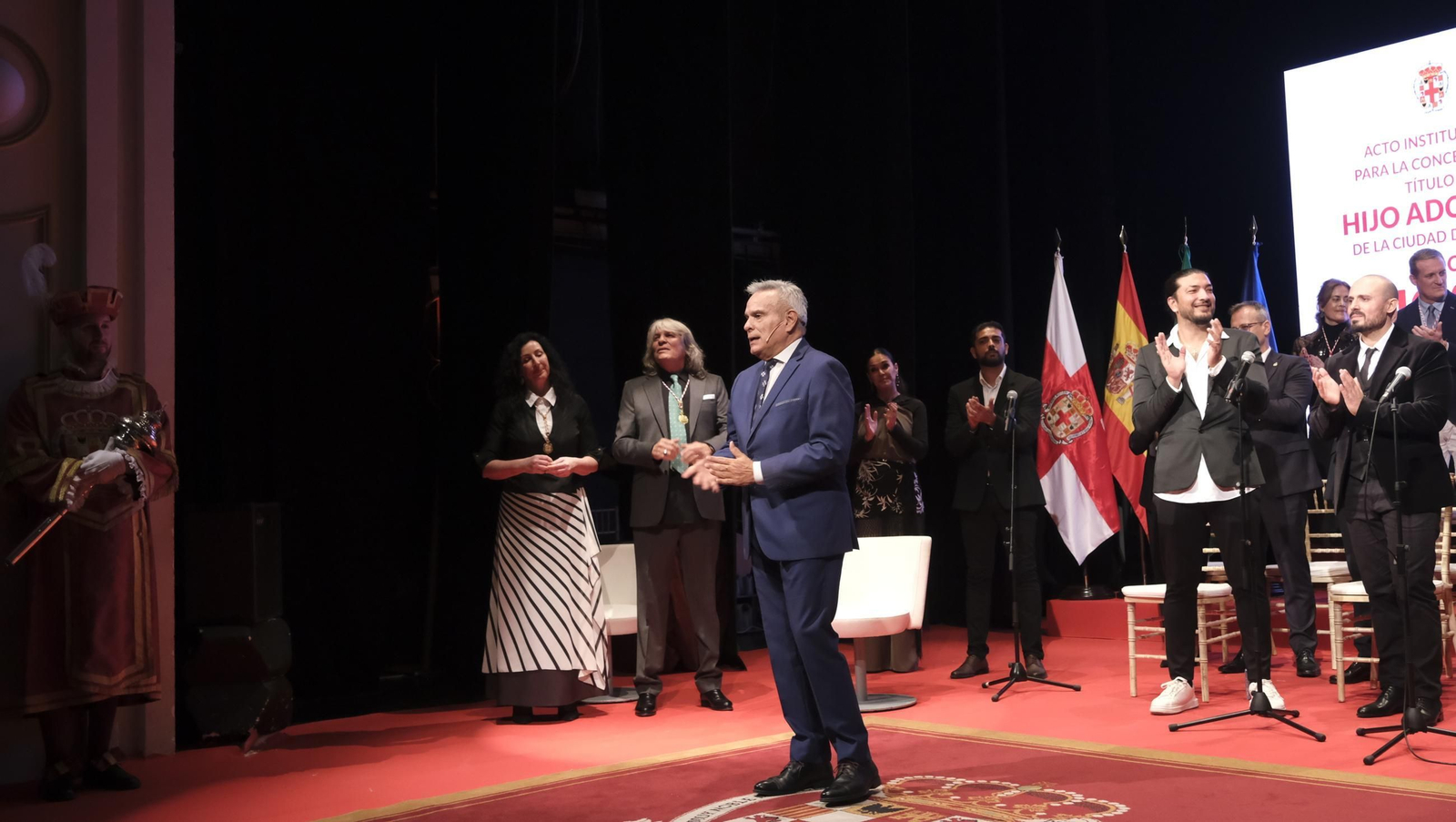 El cantaor José Mercé ya es Hijo Adoptivo de la Ciudad de Almería, en imágenes