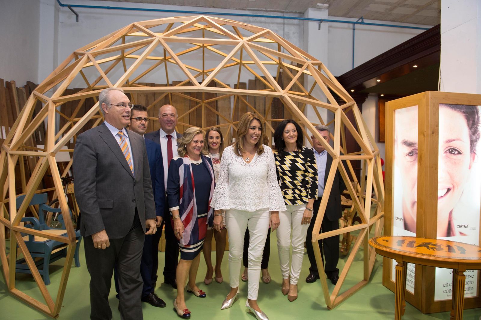 Díaz, acompañada por Durán, Gabriel González y Antonio Ruiz, en las instalaciones del Cemer.
