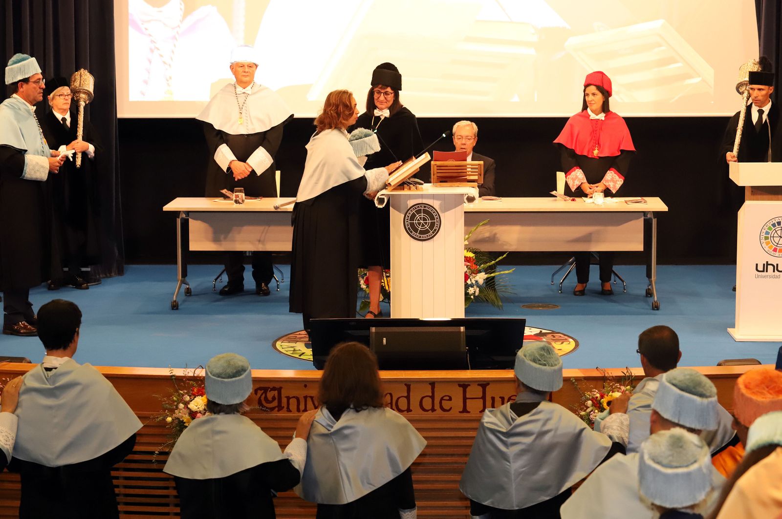 Imágenes de la apertura del Curso Universitario